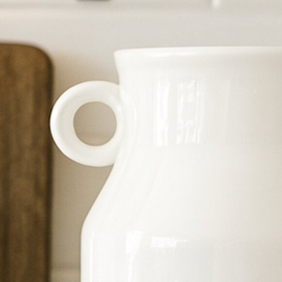 New Discontinued Rae Dunn Artisan Farm Fresh Milk Pitcher Jug Vase 9.5” - Picture 4 of 11